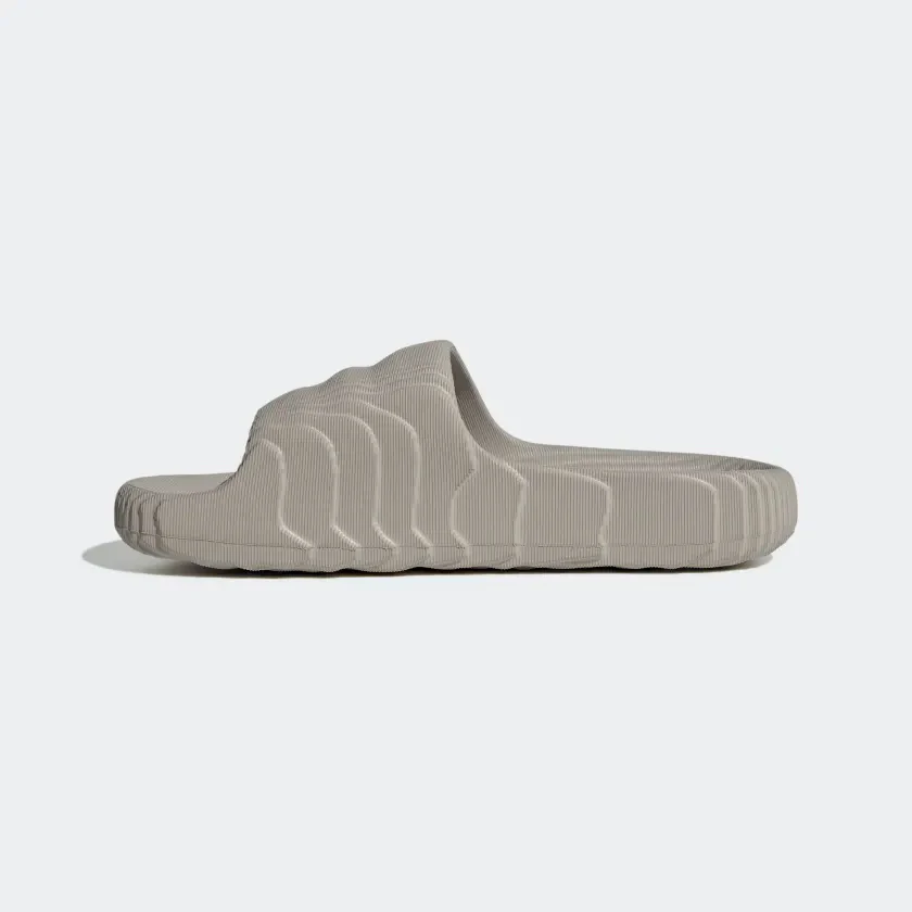 Adidas Men's Adilette 22 Slides - Light Brown / Core Black - Image 7