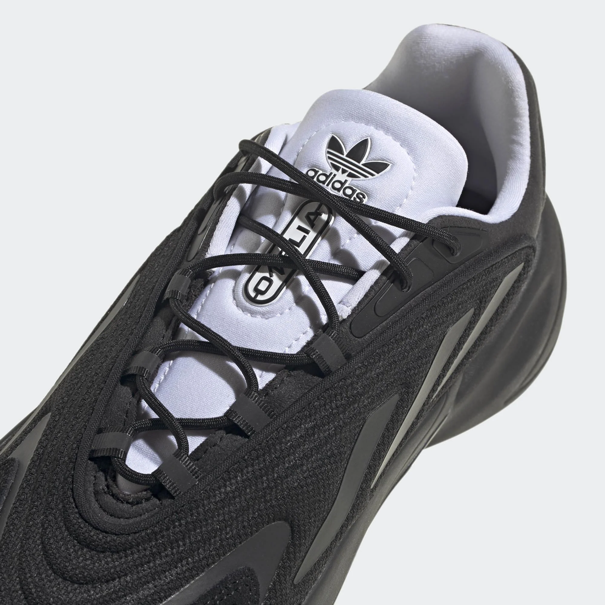 Adidas Men's Ozelia Shoes - Core Black / Ftwr White / Core Black - Image 8