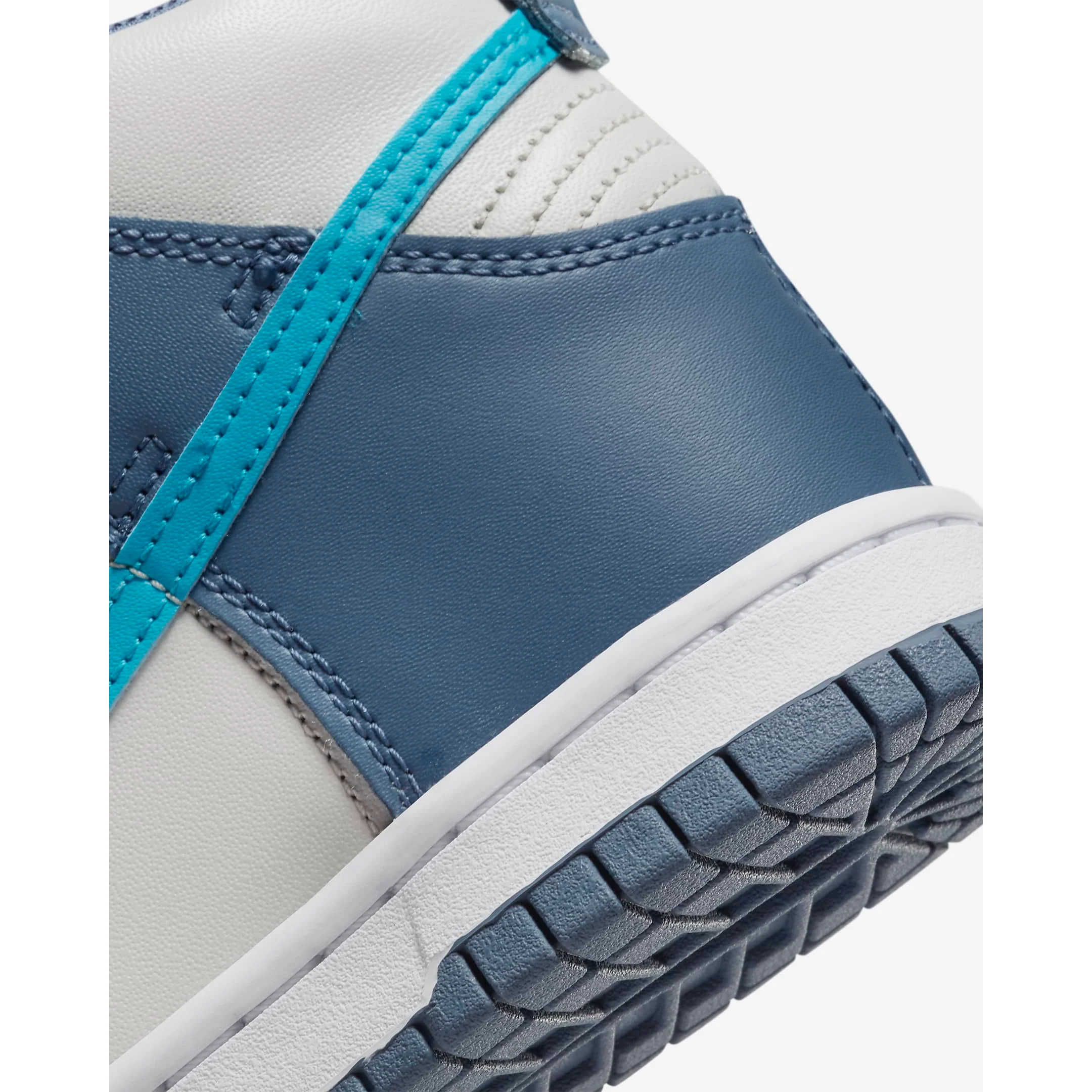 Nike Kids' Dunk High Shoes - Light Bone / Diffused Blue / White / Blue Lightning - Image 9