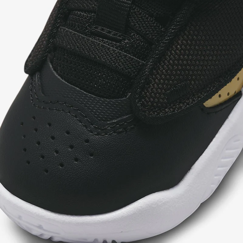 Nike Kids' Jordan Max Aura 4 TD Shoes - Black / Metallic Gold / White - Image 4