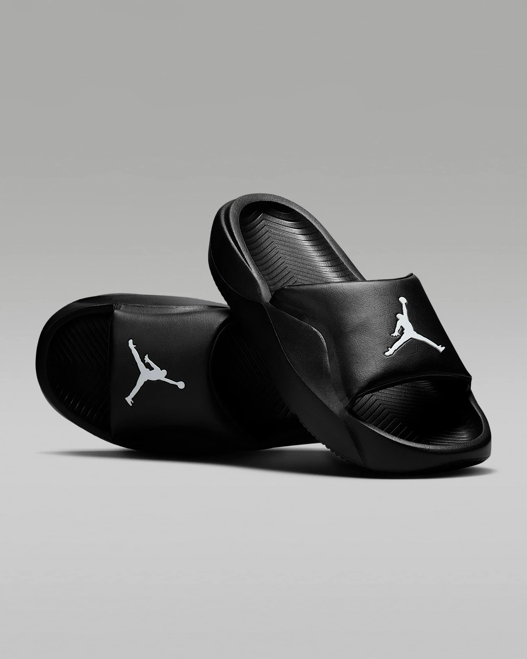 Nike Men's Jordan Franchise Slides - Black / White - Image 2