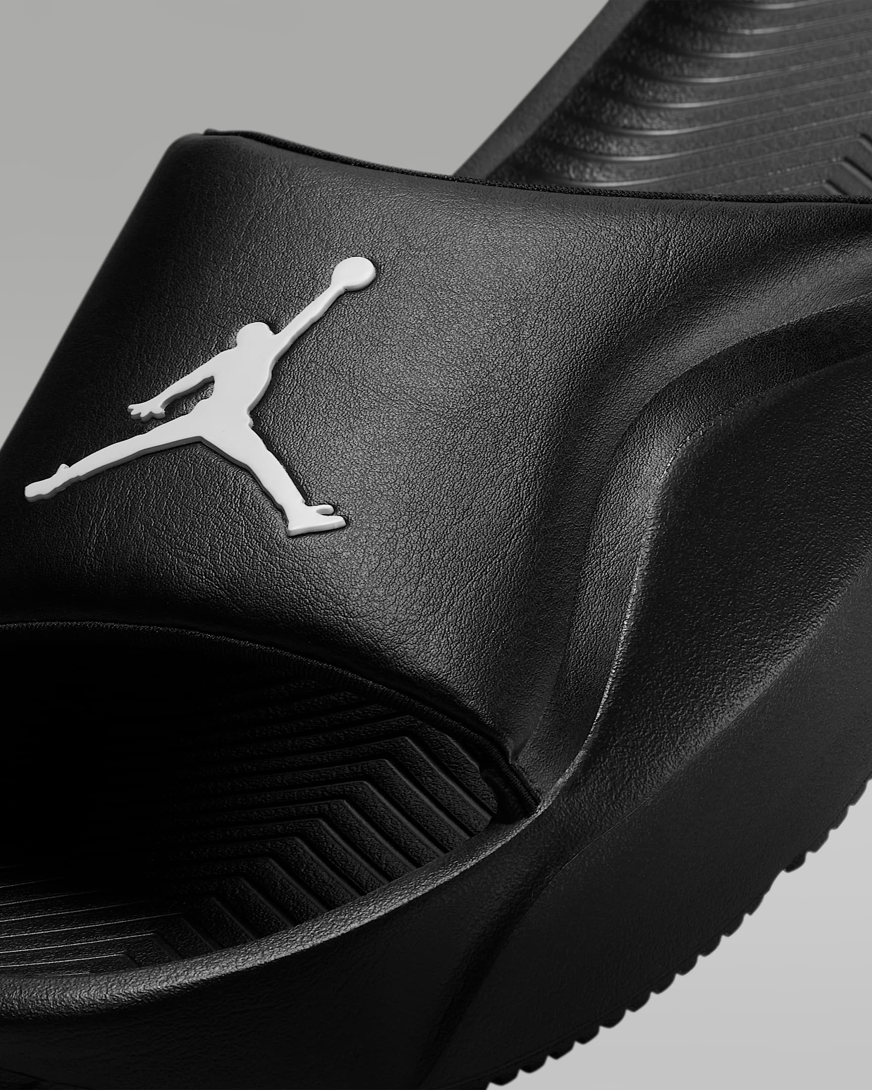 Nike Men's Jordan Franchise Slides - Black / White - Image 6