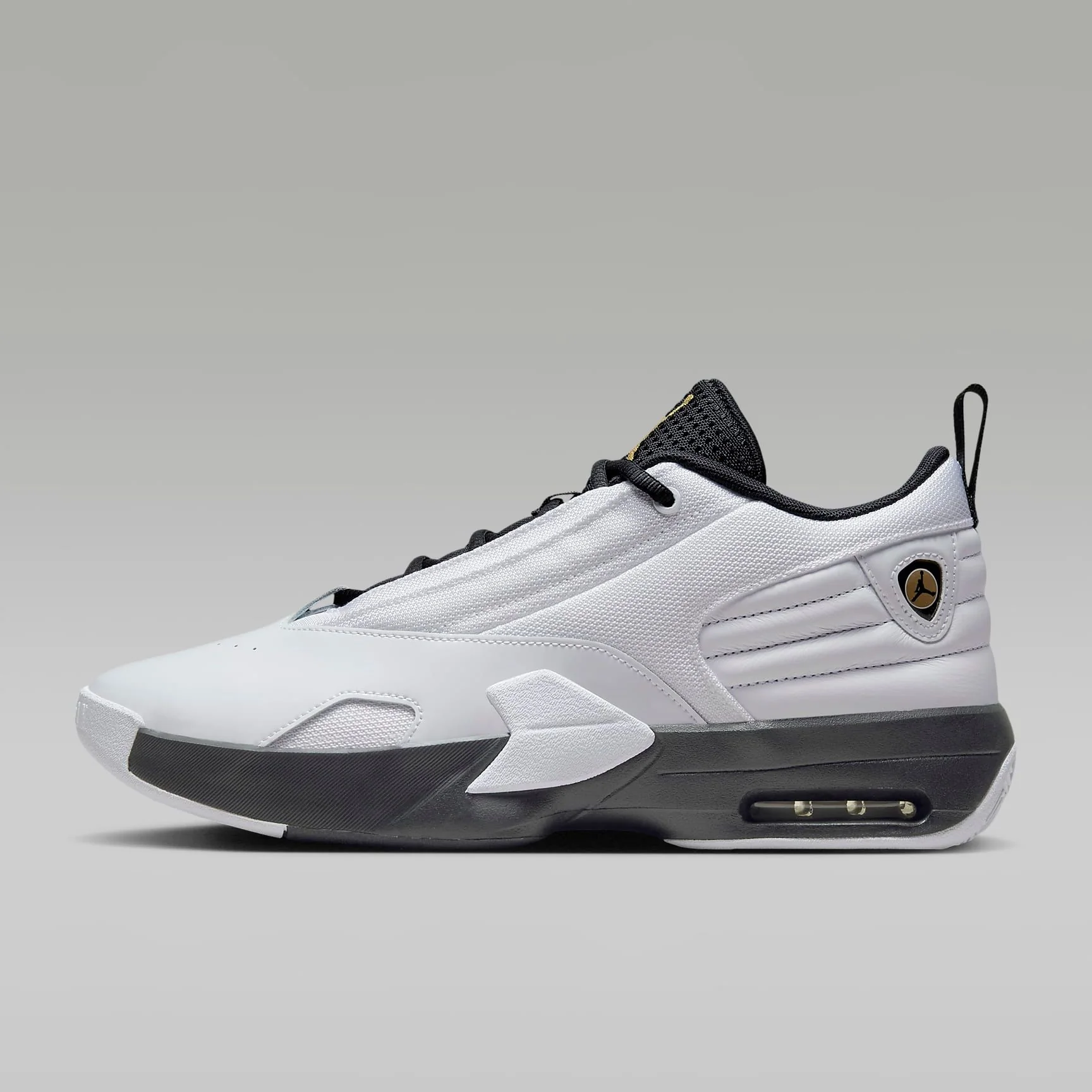Nike Men's Jordan Max Aura 6 Shoes - White / Black / Metallic Gold - Image 3