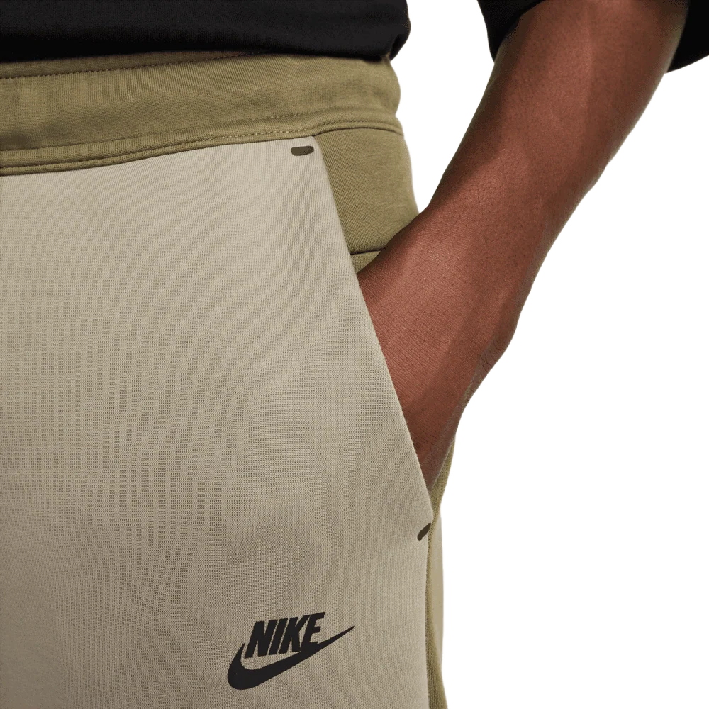 Nike Men's Tech Fleece Jogger Apparel - Medium Olive / Light Army / Black - Image 3