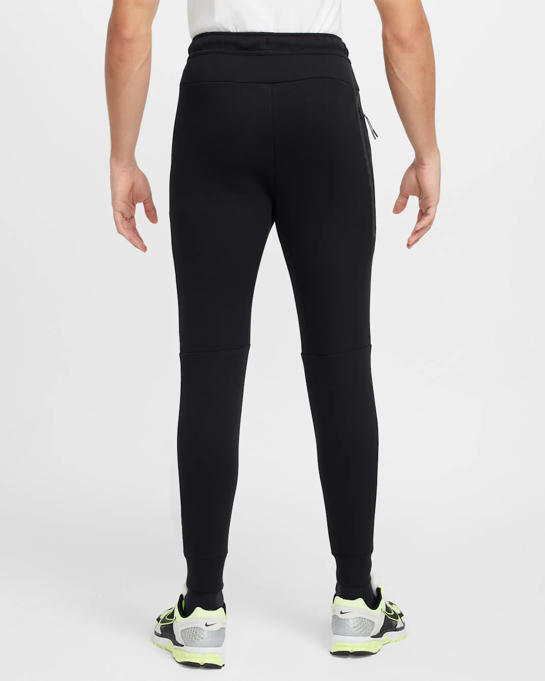 Nike Men's Tech Fleece Joggers - Black - Image 2