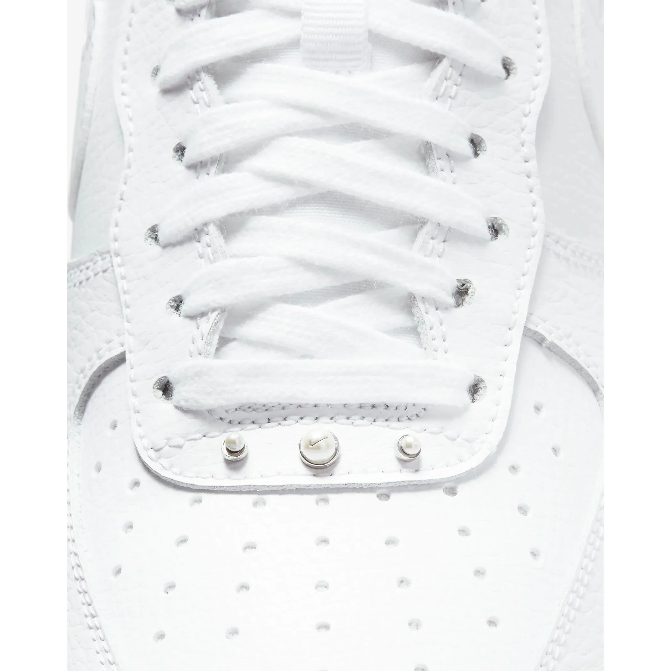 Nike Women's Air Force 1 '07 SE Shoes - White / Metallic Silver / Black - Image 11