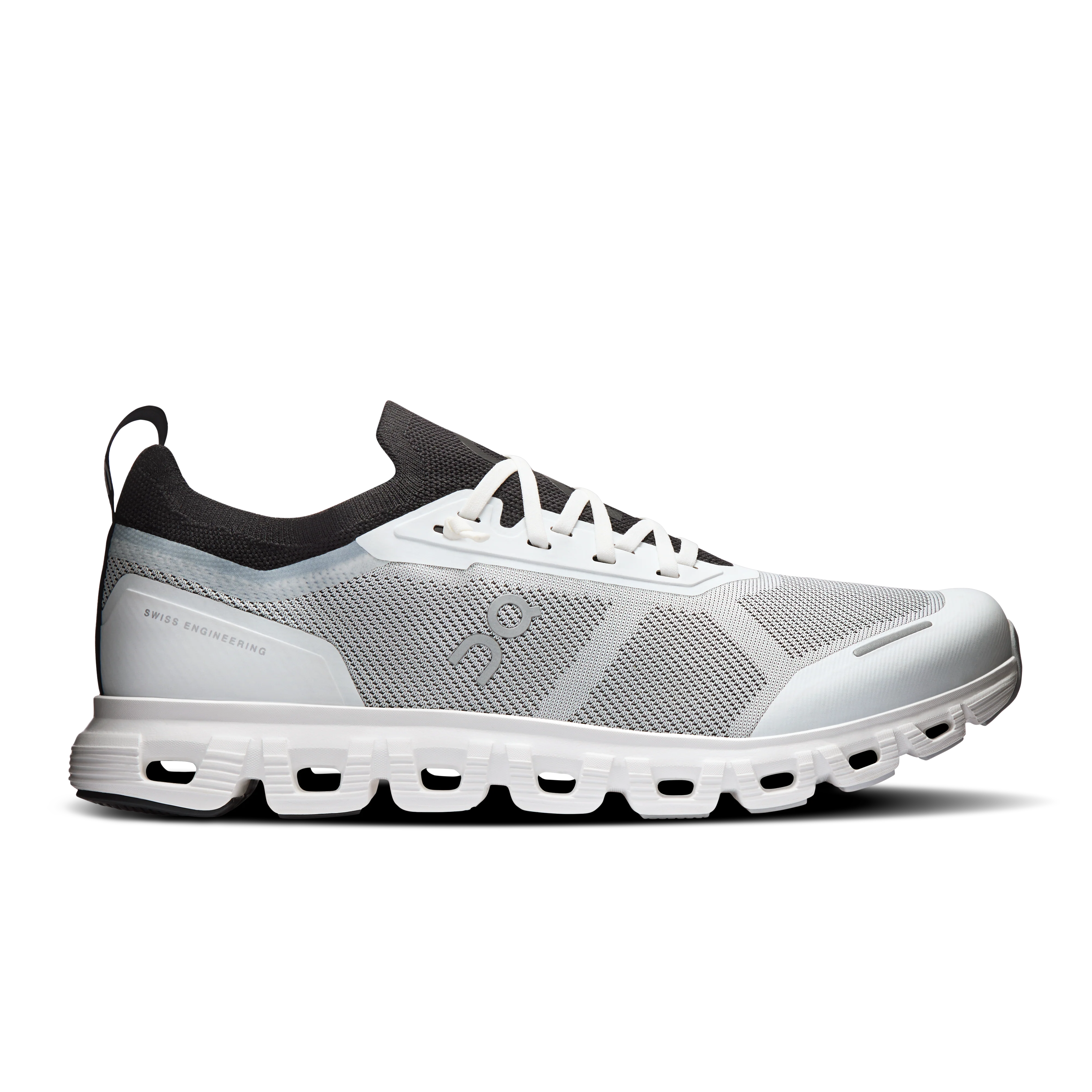 On Running Men's Cloud 6 Versa Shoes - White / Black