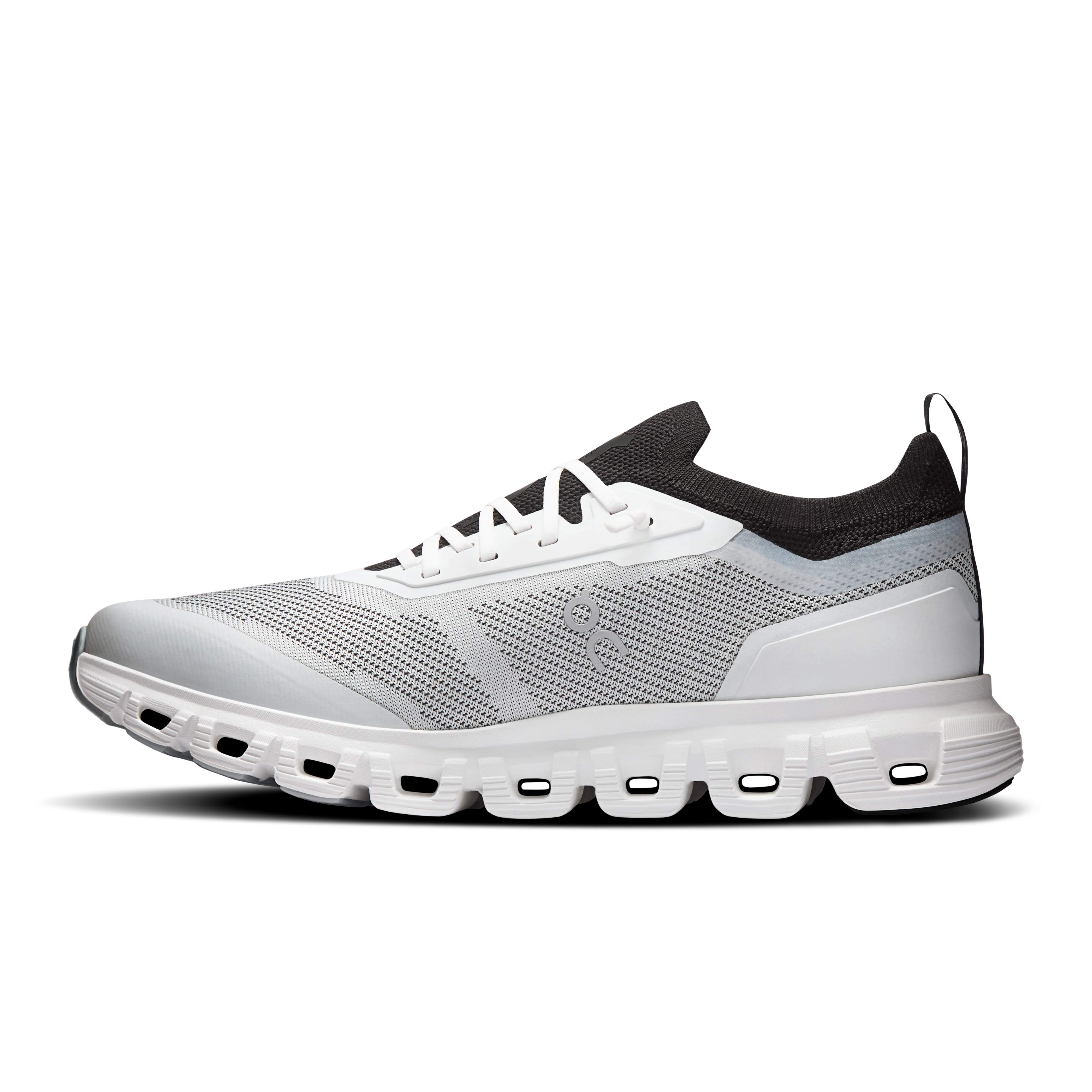 On Running Women's Cloud 6 Versa Shoes - White / Black - Image 4