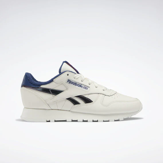 Reebok Women's Classic Leather Shoes - Chalk / Batik Blue / Atomic Pink - Image 2